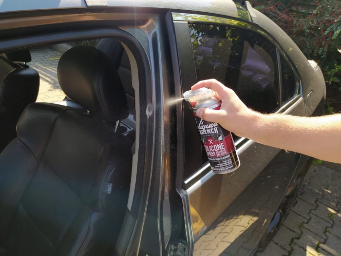 Liquid Wrench 380 ml - smarowanie i zabezpieczanie prowadnic, zamków i zawiasów przed wilgocią