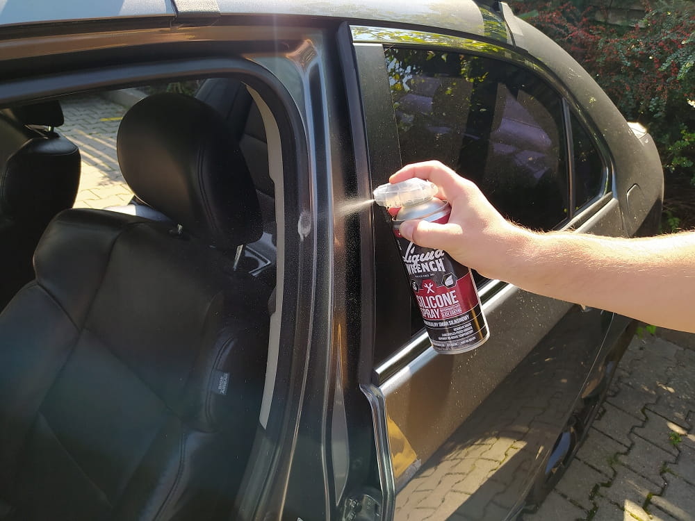 Liquid Wrench 380 ml - smarowanie i zabezpieczanie prowadnic, zamków i zawiasów przed wilgocią